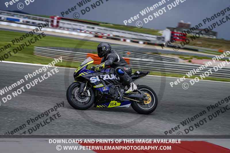 cadwell no limits trackday;cadwell park;cadwell park photographs;cadwell trackday photographs;enduro digital images;event digital images;eventdigitalimages;navarra;no limits trackdays;peter wileman photography;racing digital images;trackday digital images;trackday photos